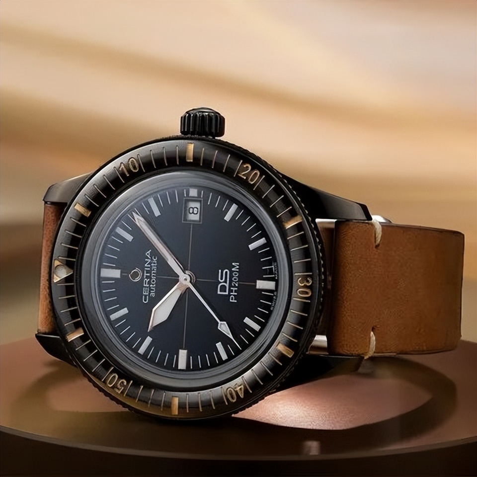 为什么天梭和浪琴不能比,天梭浪琴欧米茄机芯一样吗