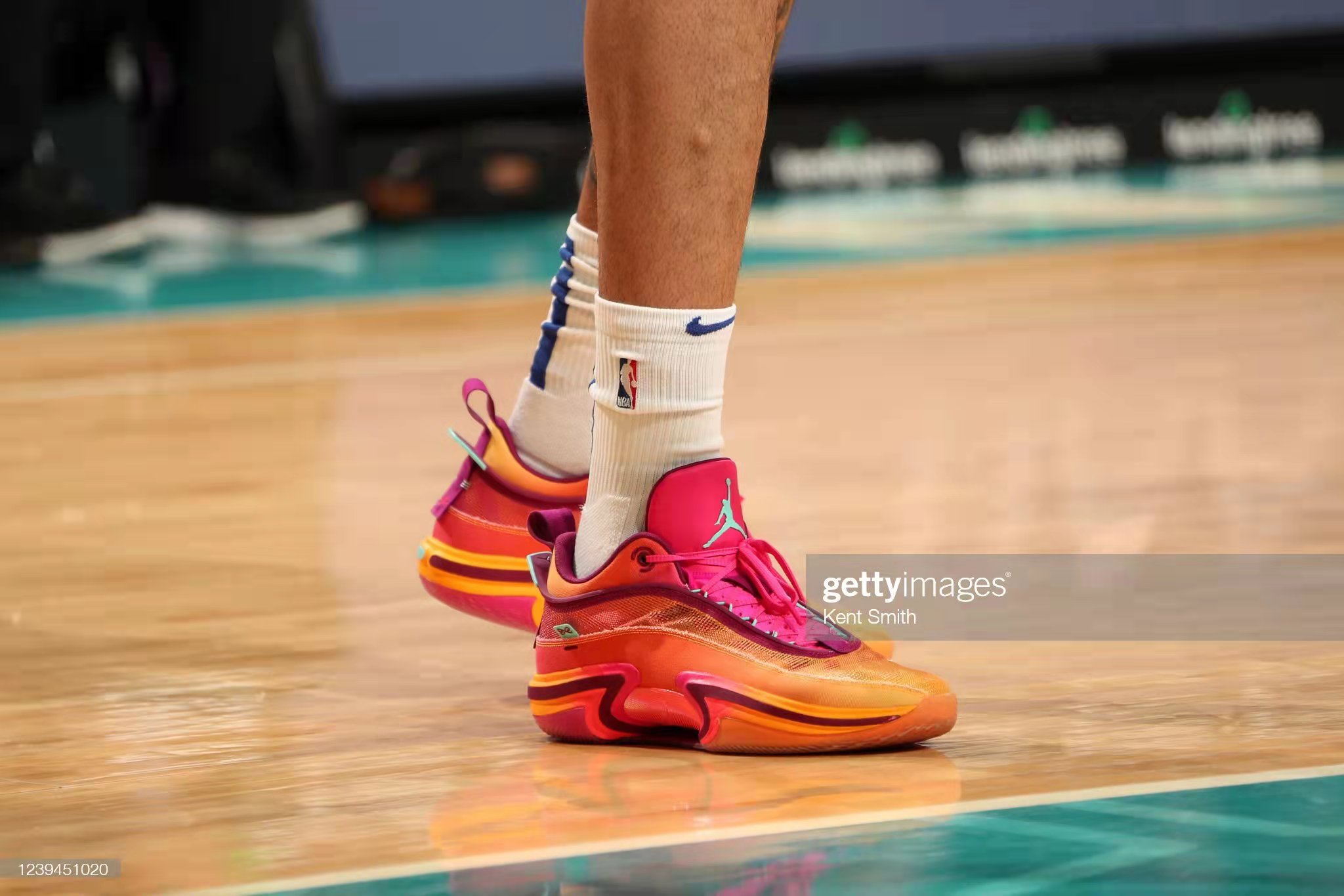 球鞋上脚集锦：0与1的美妙邂逅...