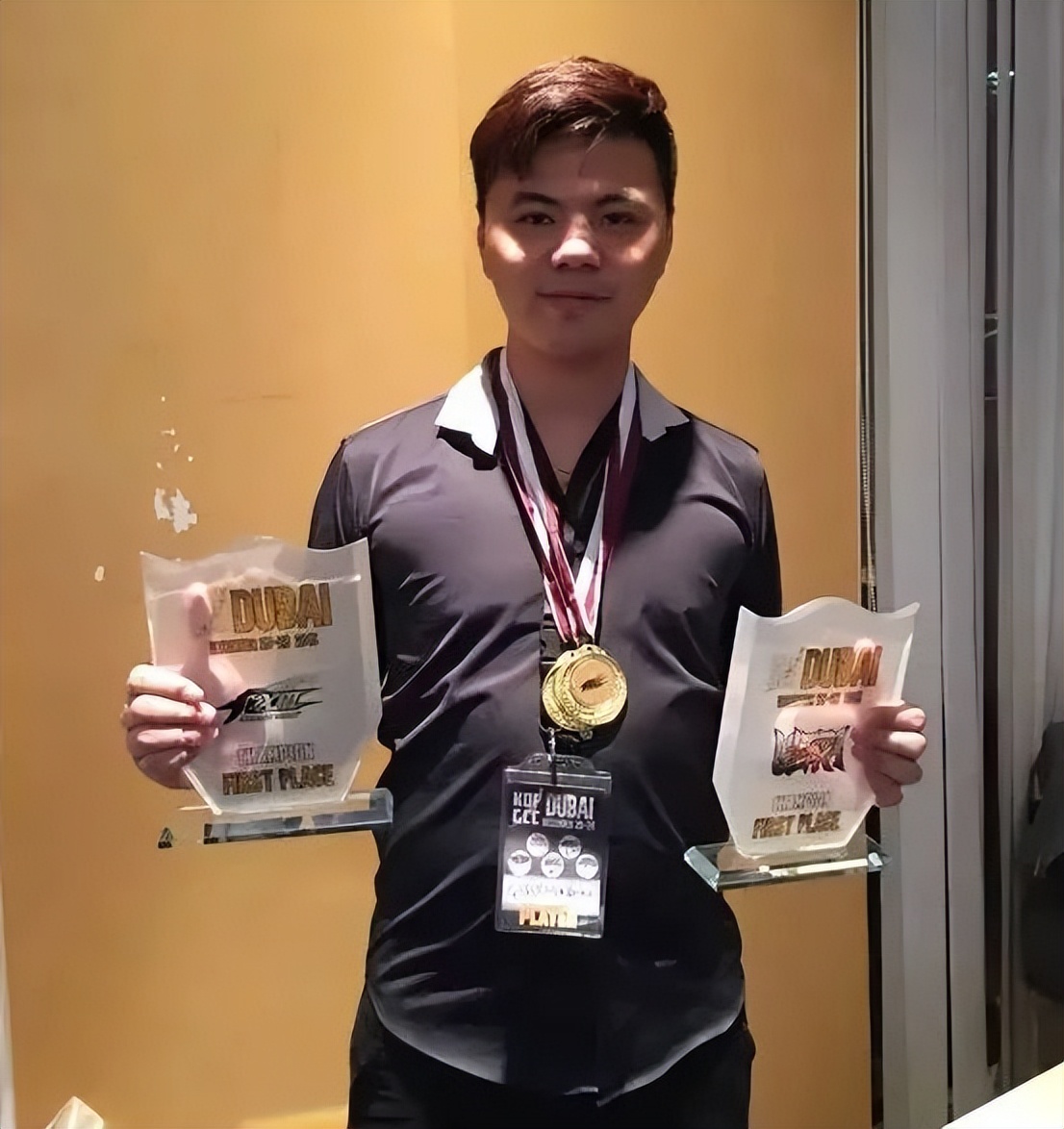 奇葩奖品,奇葩比赛赢了就能获得100万