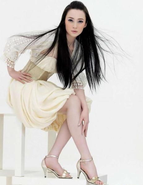 蒋勤勤冷白皮,蒋勤勤是高冷气质吗