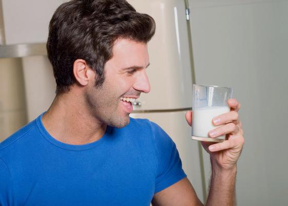 男人的裤裆潮湿是啥原因,男人感觉潮湿什么原因