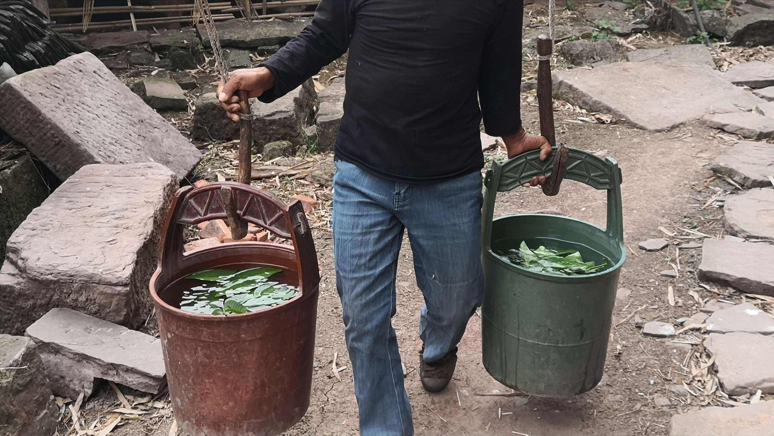 有趣的科学现象及解释,木勺放在锅上能防溢的原理