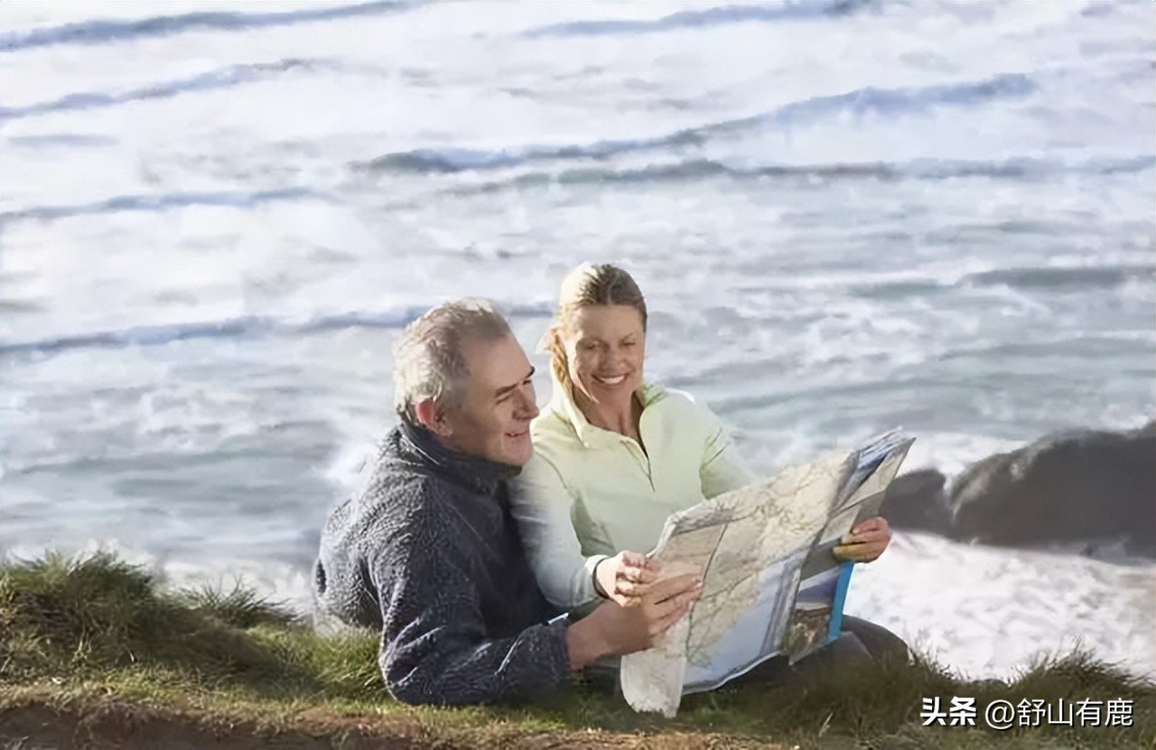人过60靠自己,人过五十要留好这四条后路