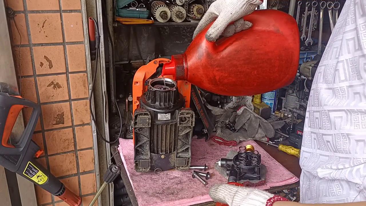 亿力洗车机ylq4420g拆解,亿力4421g洗车机电机烫手冒烟