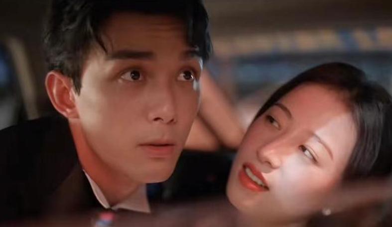 赵丽颖拍吻戏不雅的采访,杨幂和赵丽颖吻戏