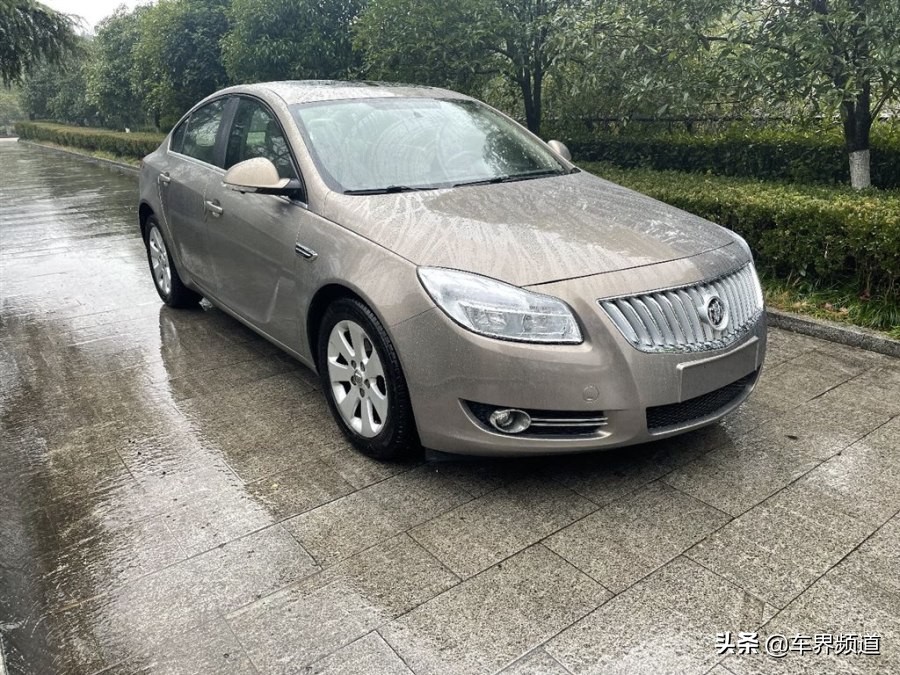 别克君威10年2.4还能值多少钱,别克君威2010款2万值吗