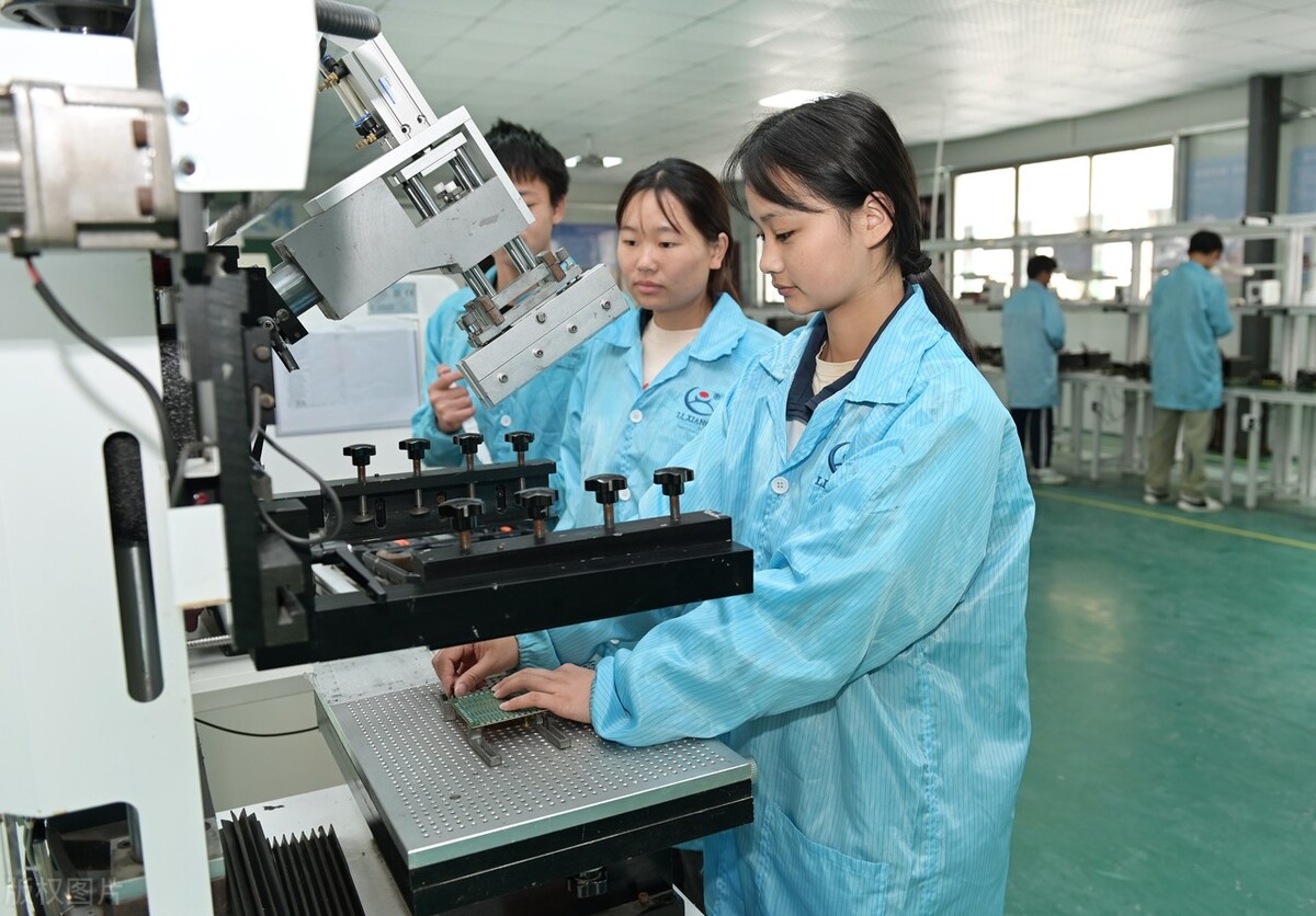 孩子中考考不上高中怎么选专业,中考生选什么职业学校好