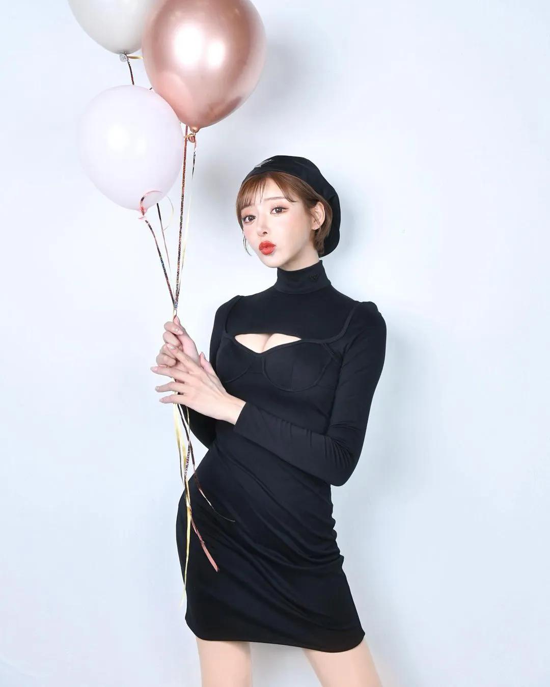 来自日本的极品美女TomorrowsFlower(明日の花)