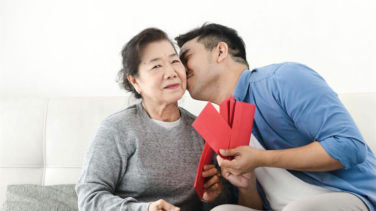 闺蜜带小孩来家里住合适吗,闺蜜带宝宝过来住没地方住怎么办