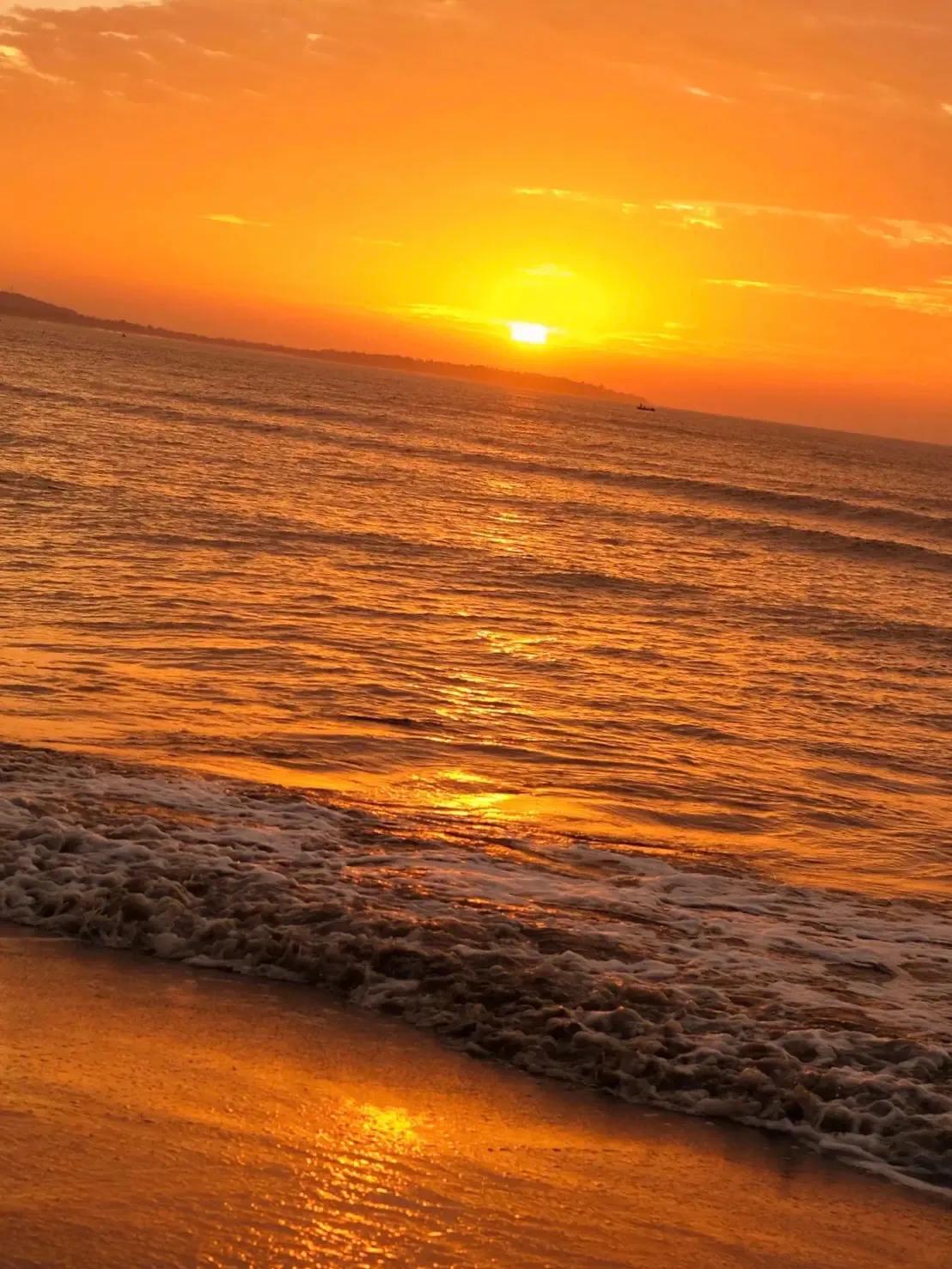 你究竟要我怎样薛之谦歌词,我知道你都知道薛之谦歌词