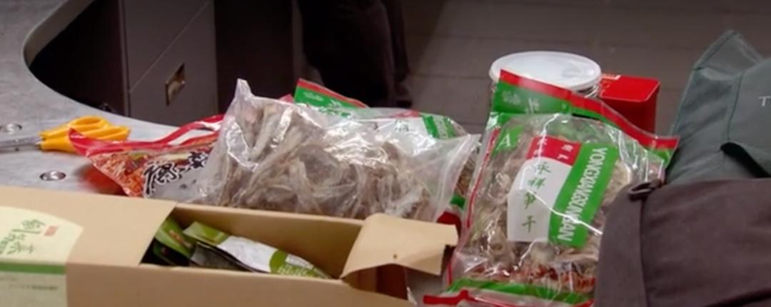 中国留学生携带小米、牛肉干等过关澳洲，遭罚数百刀