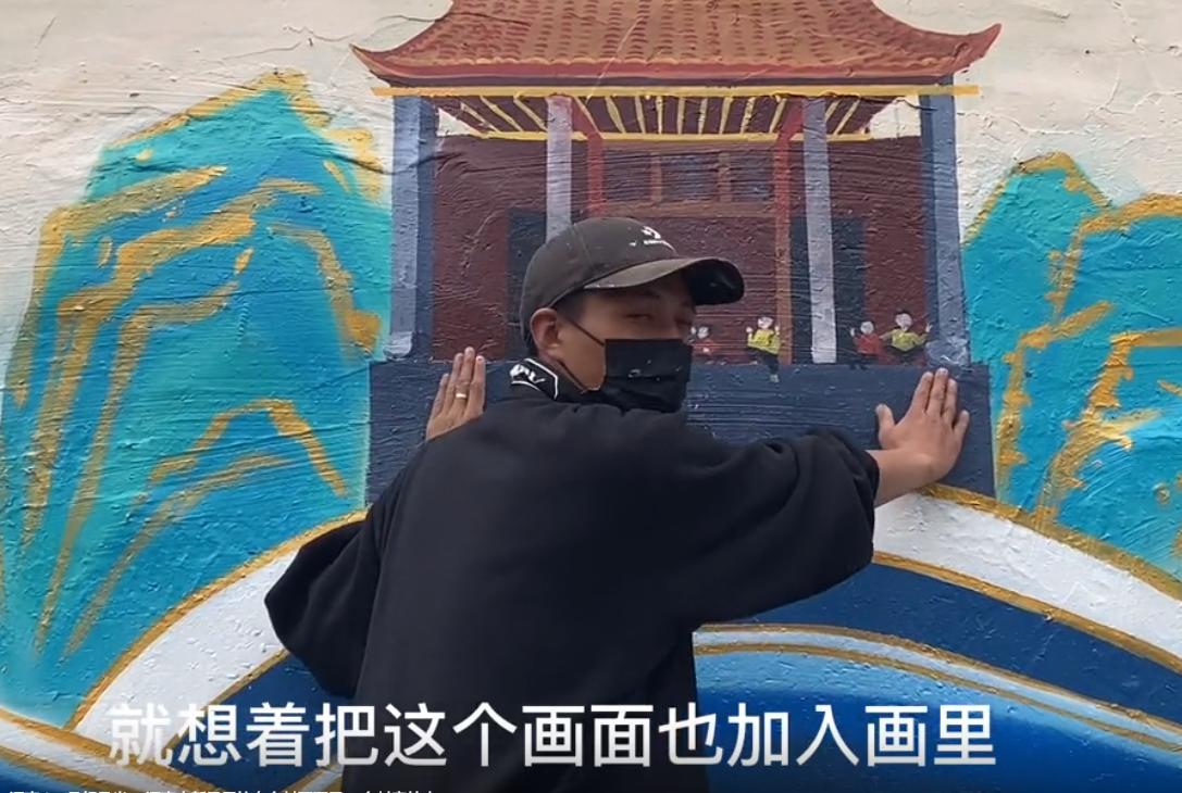 现实版“神笔马良”大新：凭一支笔带全村暴富，被华春莹点赞