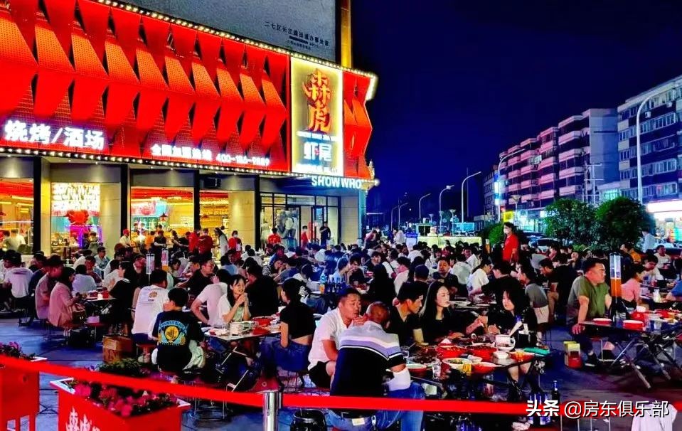 餐饮外摆重拾烟火气,为郑州餐饮外摆提出合理化建议