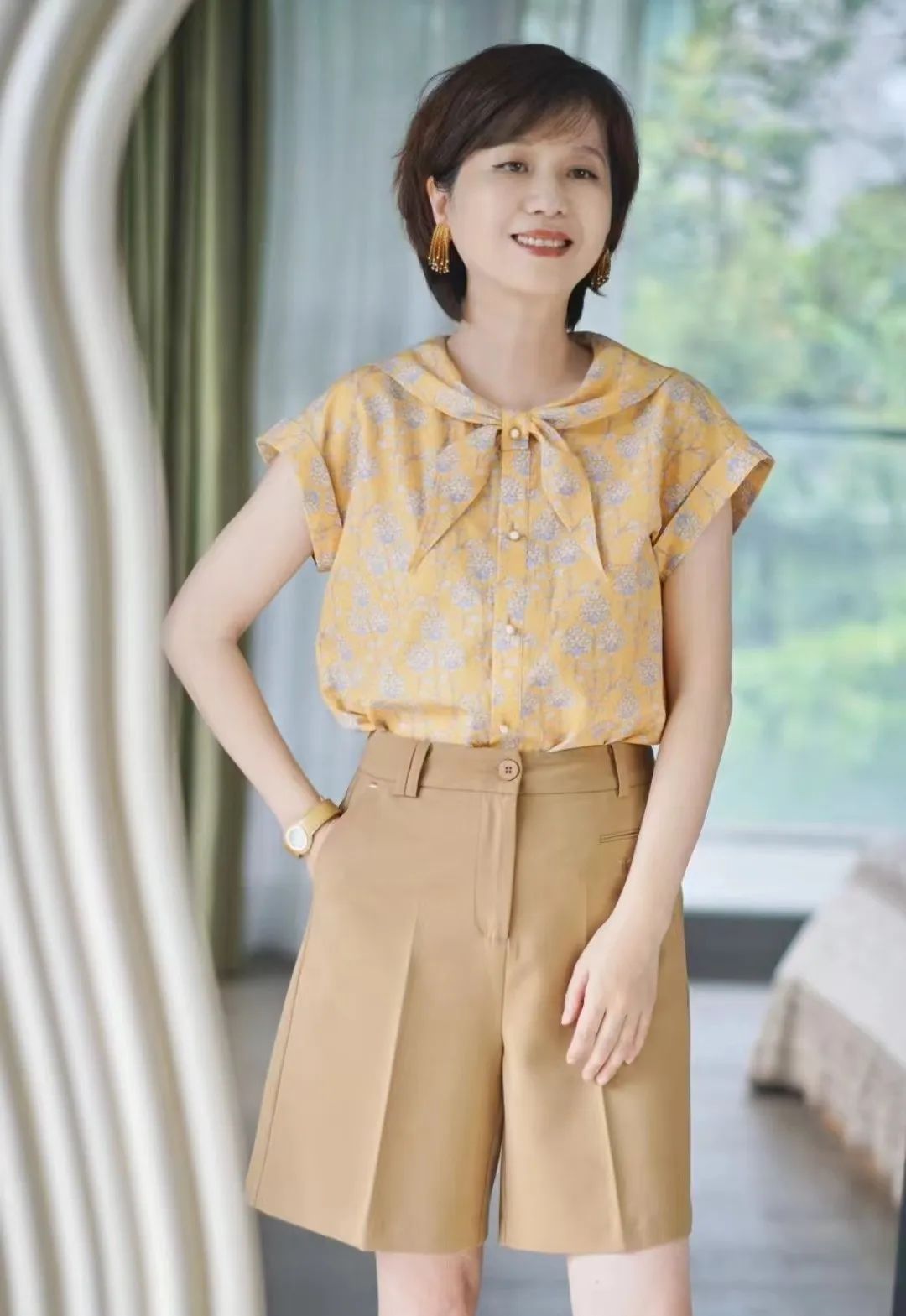 40岁女性穿好这6种颜色年轻又时髦,什么颜色适合40岁女人穿显得年轻