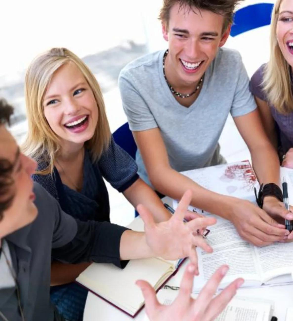 澶栧浗鏁欏閲屽叏鏄腑鍥界暀瀛︾敓,涓浗鐣欏鐢熸暀瀹ら噷閮芥槸涓浗浜哄悧