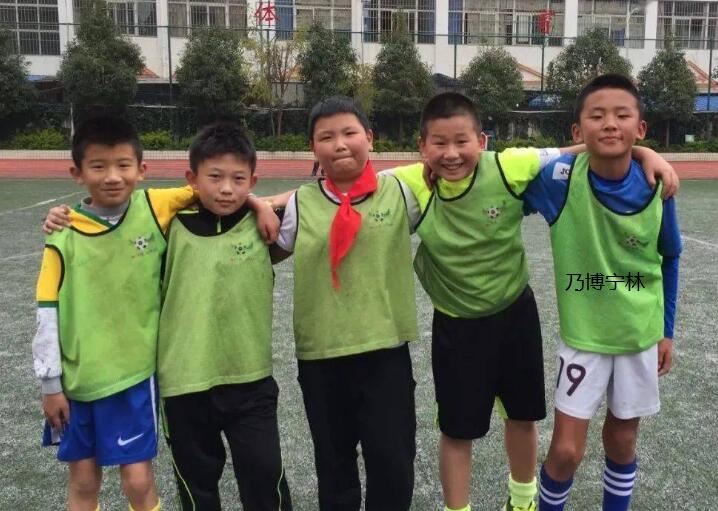 世界杯中国护旗手,世界杯中国云南护旗手