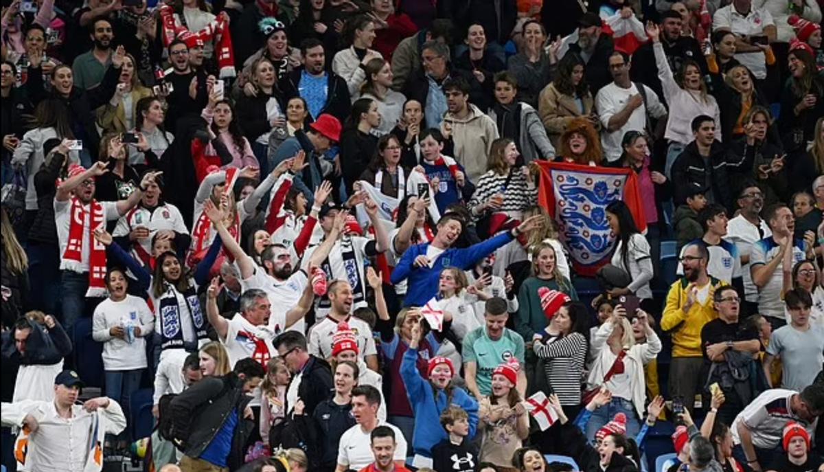 皇家检察署警告：滥用悲剧将被禁止观看比赛，包括明年欧洲锦标赛