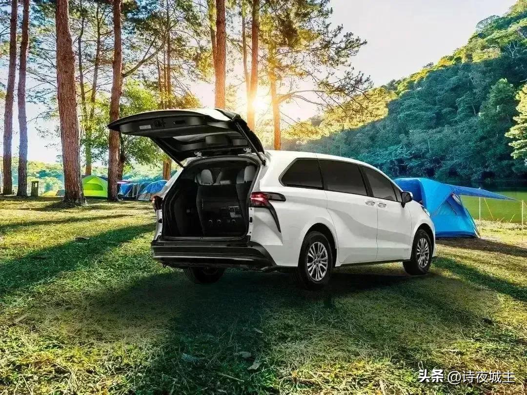 油电混动车和纯燃油车哪种好,燃油车油电混动车哪个好