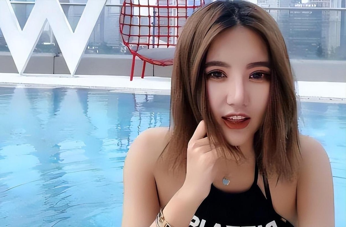 翼装女孩天门山坠亡事件,翼装女孩天门山死亡事件