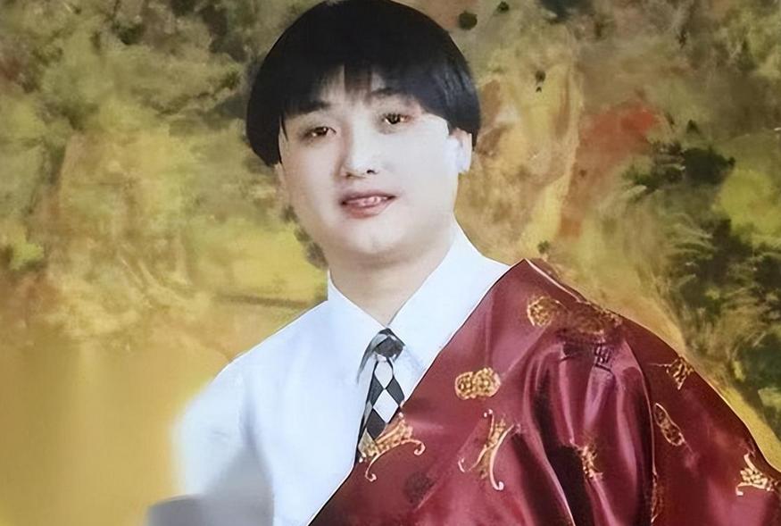 藏族歌手洛桑个人资料,藏族歌手洛桑照片大全