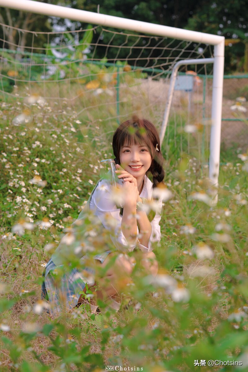 足球校园拍照,校园足球场摄影