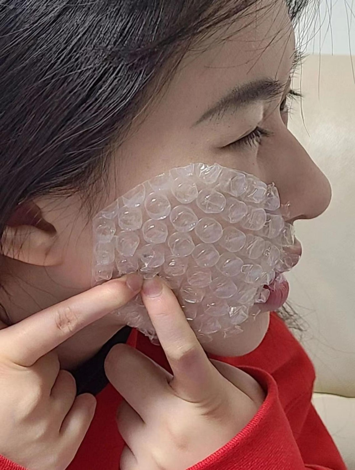 最近脸上反反复复长痘痘如何调理,青春期脸上长痘痘反反复复