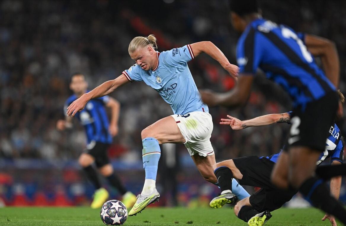 德布劳内远射破门巴西,德布劳内远射被扑出