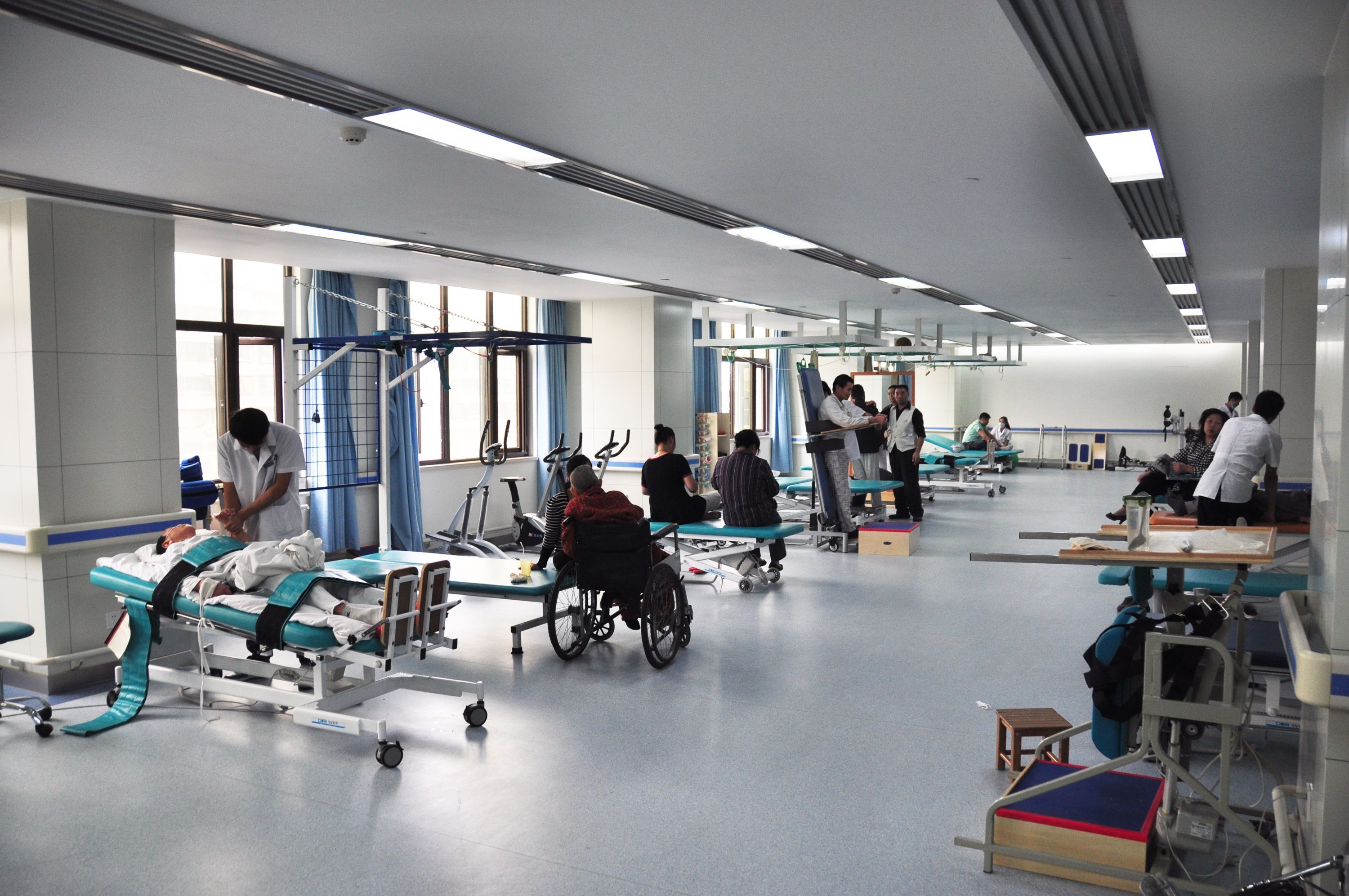 “百廿汉医”武汉市汉口医院:创新攻坚“医”心为民,精准对接百姓健康需求提升就医体验