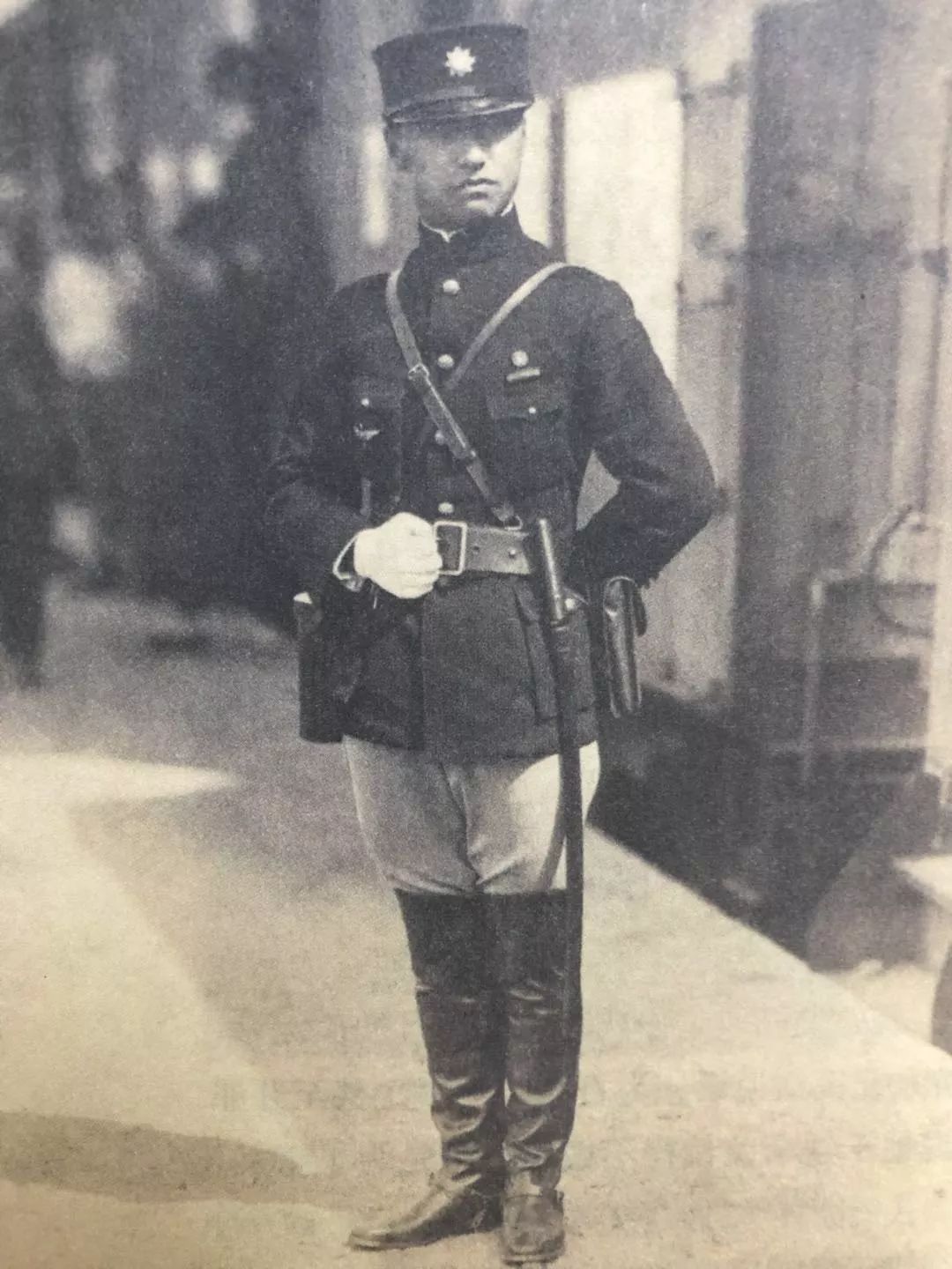 冯庸家产,冯庸散尽家财