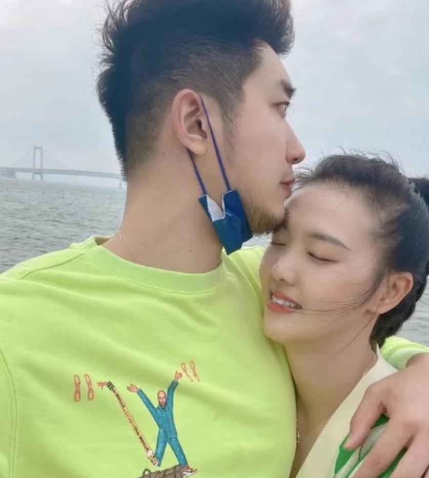 女排张常宁宣布婚期,女排张常宁婚姻近况