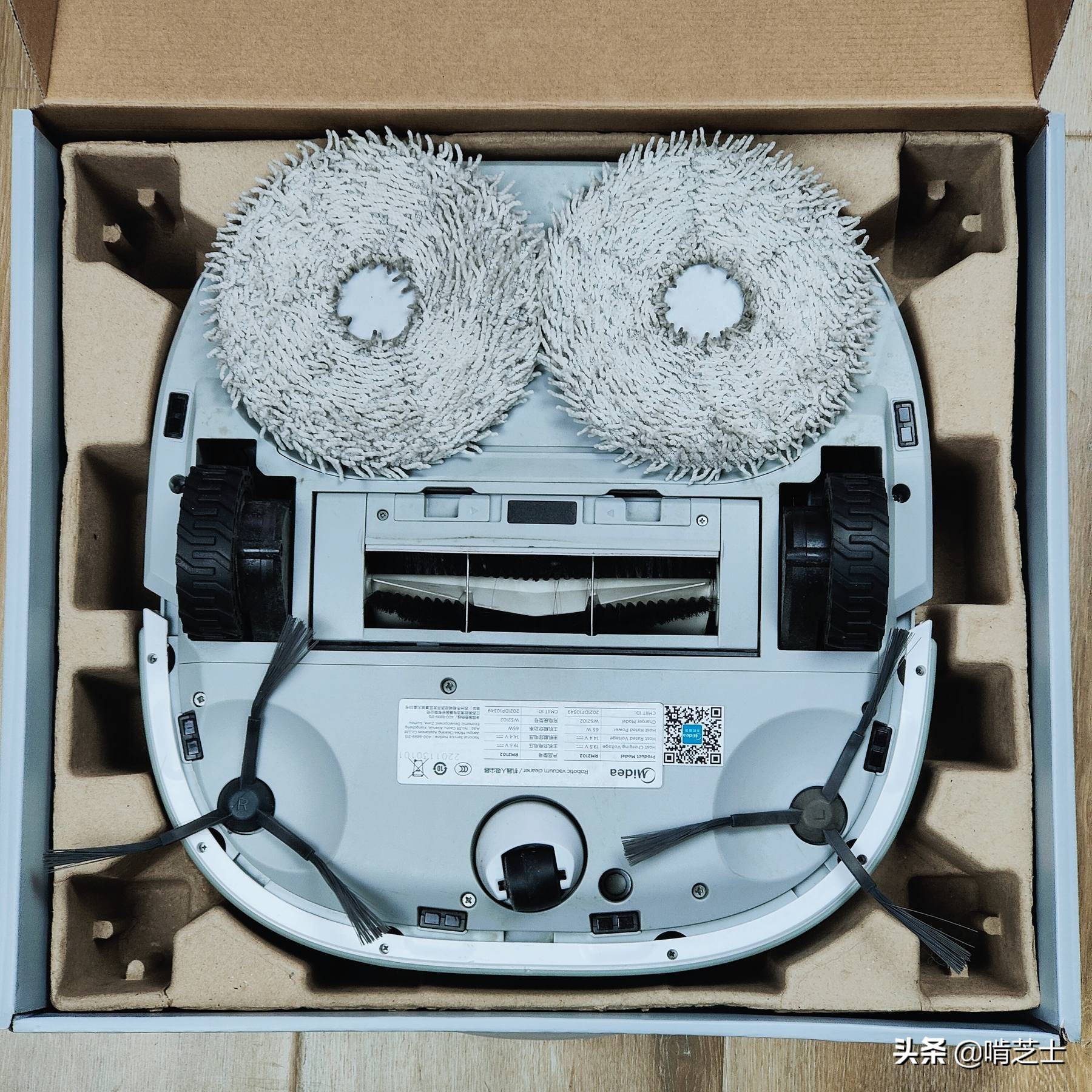 能扫能拖地的扫地机,美的w11扫地机器人如何清洗