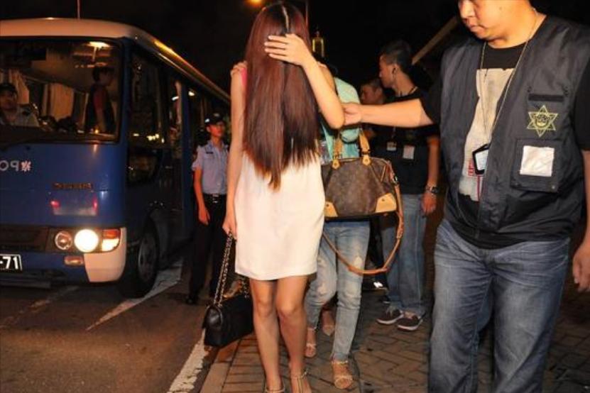 团伙上演仙人跳疯狂作案终落网,仙人跳团伙敲诈女子