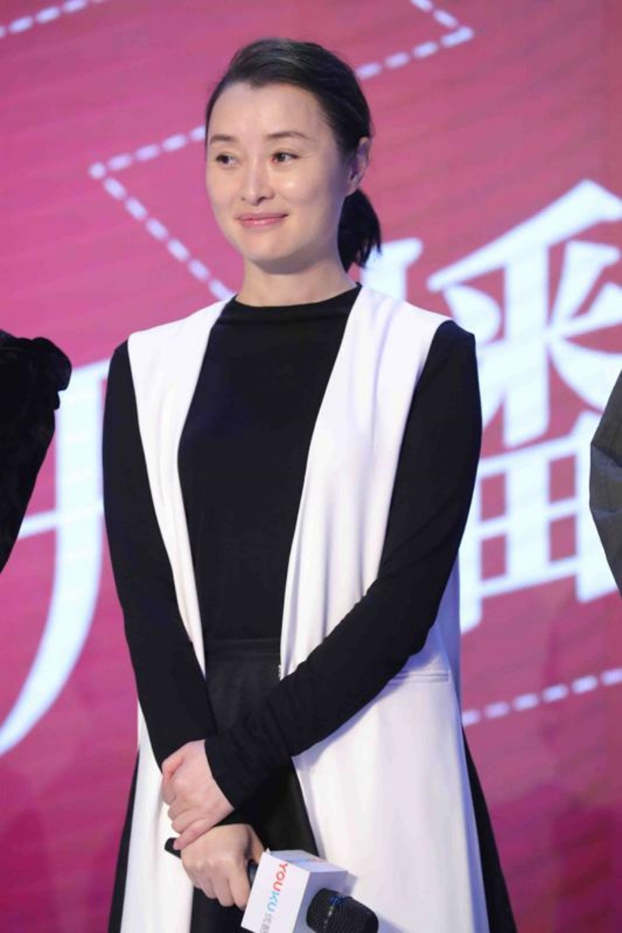 吴越的穿搭技巧有哪些特点,吴越同款短发