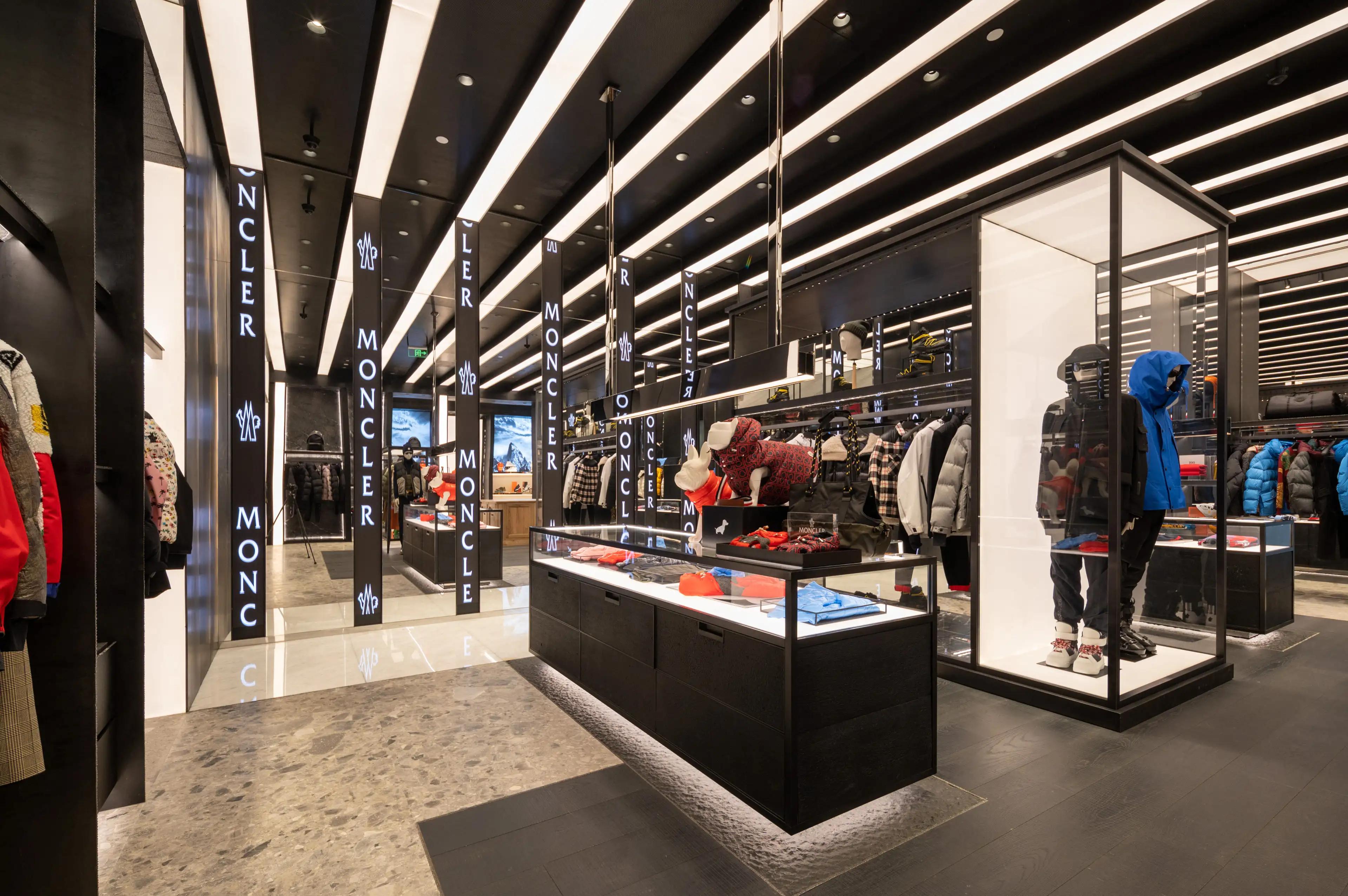 盟可睐moncler男鞋,盟可睐moncler上海专卖店