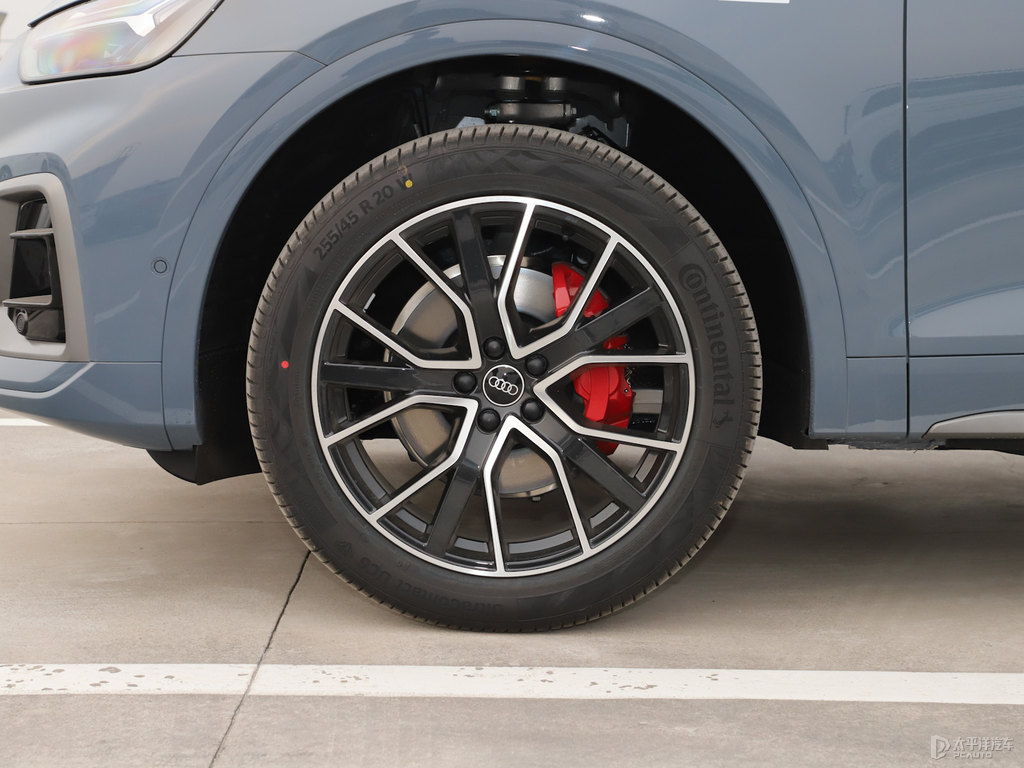 二手奥迪q5l价格2.0t,奔驰glb2.0t和奥迪q5l