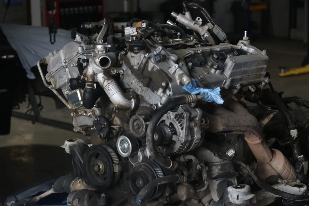 12代皇冠重新翻新还能再开多少年,12代皇冠全车整备翻新全过程