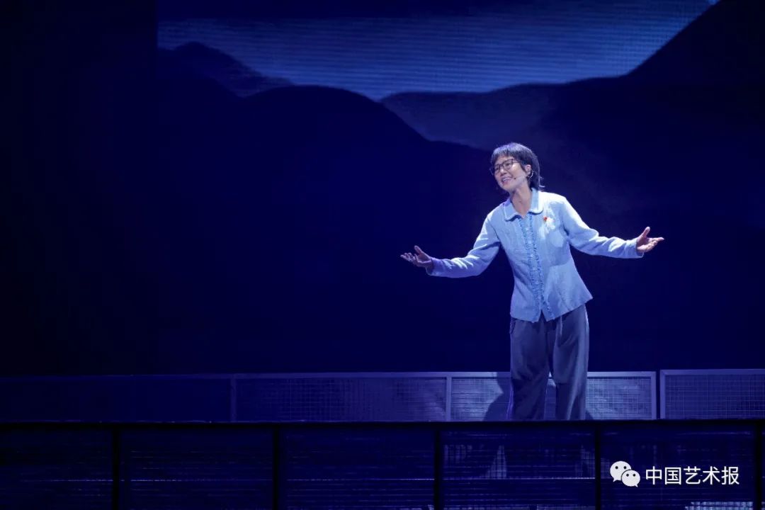 寒梅绽放迎春来,桂梅花开