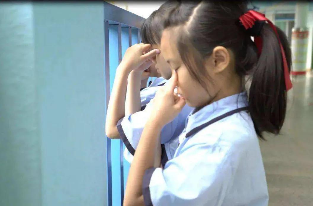 孩子近视严重怎么护眼,美国孩子近视都是怎么治疗的