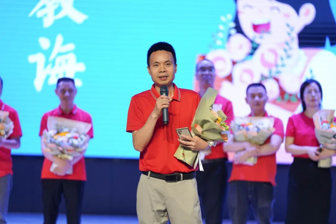 重庆市江北中学毕业典礼|情系江中青云万里