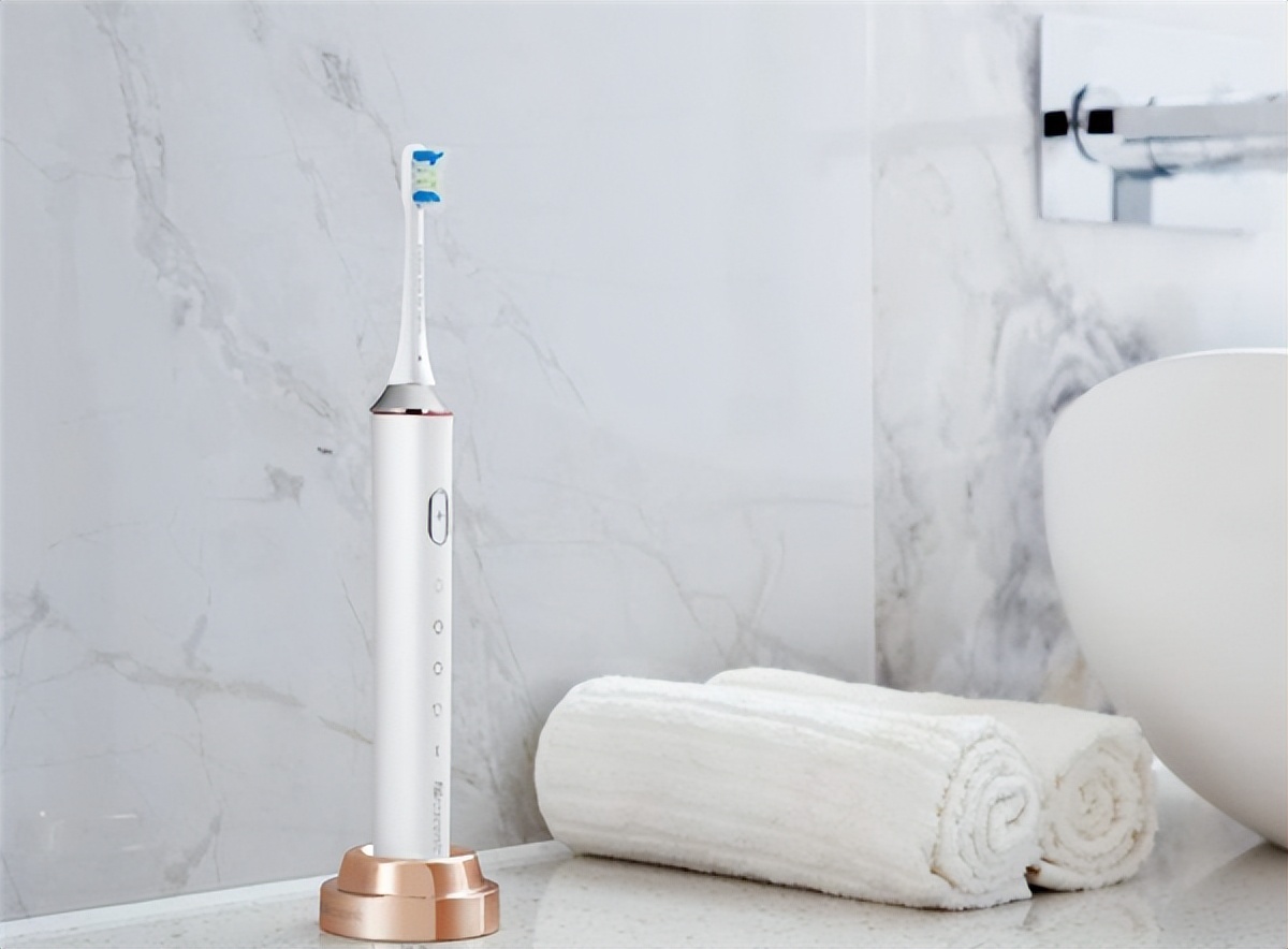 长时间用电动牙刷有害处吗,每天用电动牙刷刷牙害处