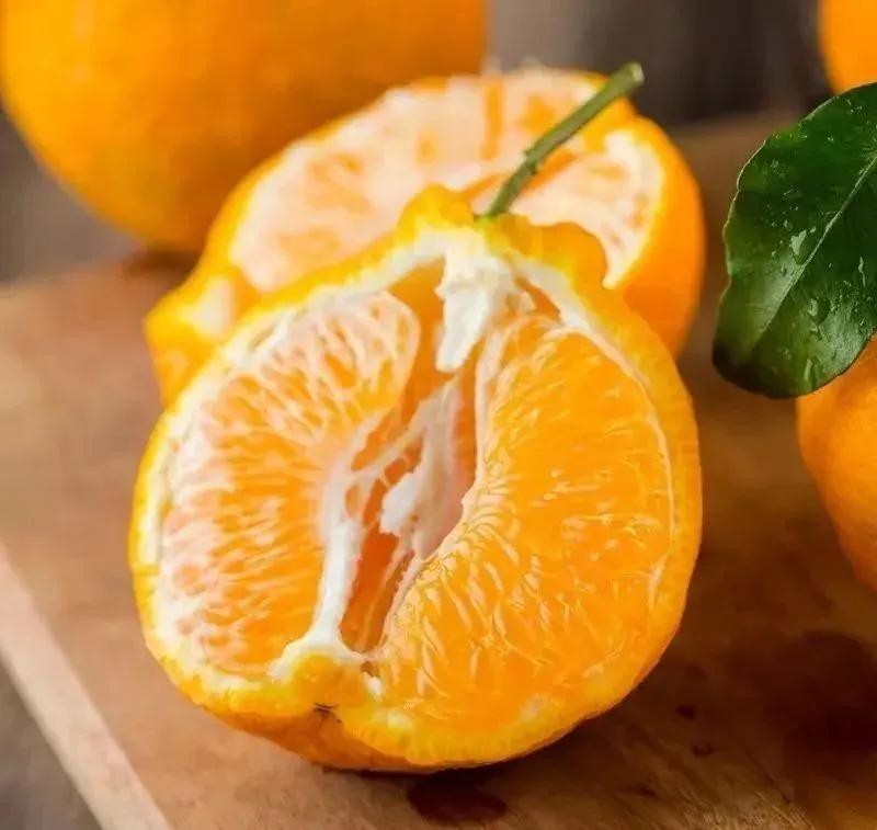 不愧是柑橘中的“lv”!比橙细腻,比橘味道浓郁,一口就忘不掉