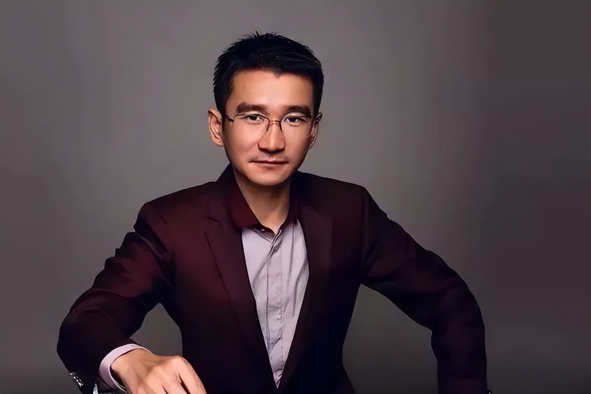 市值暴跌、资本逃离、口碑翻车：当红国民零食第一股，跌落神坛？