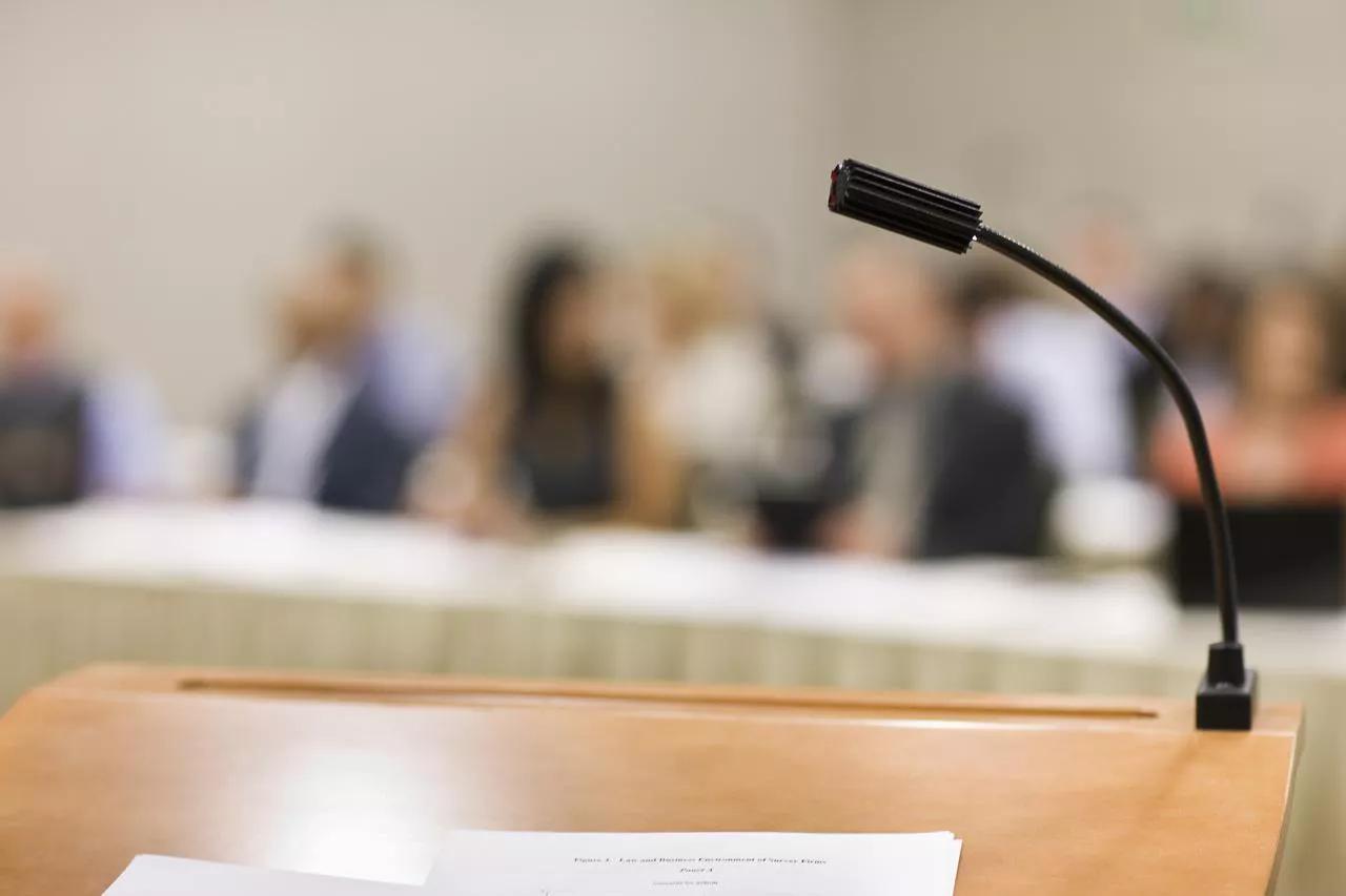 麦克风的名称由来,麦克风的介绍