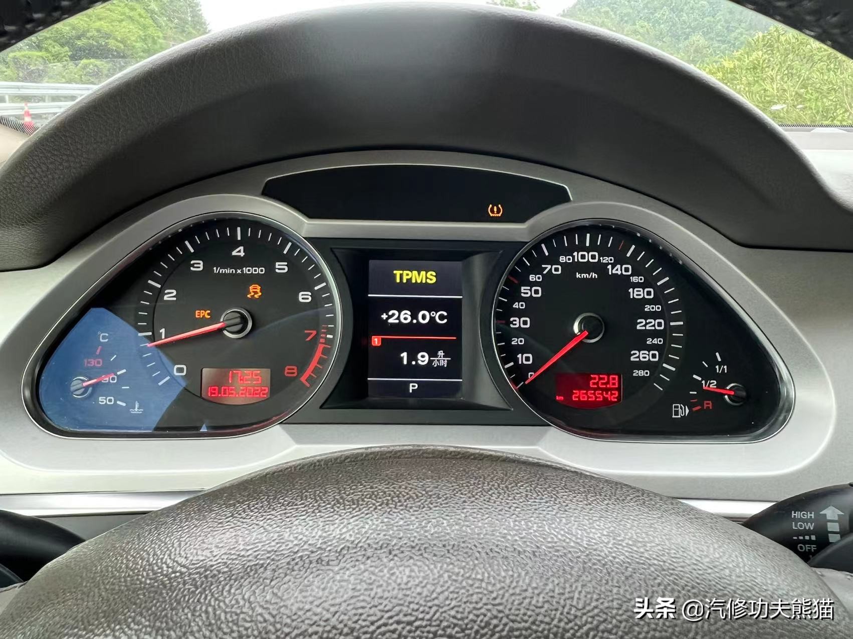 奥迪a6五百块钱,奥迪a65000公里烧一升机油维修