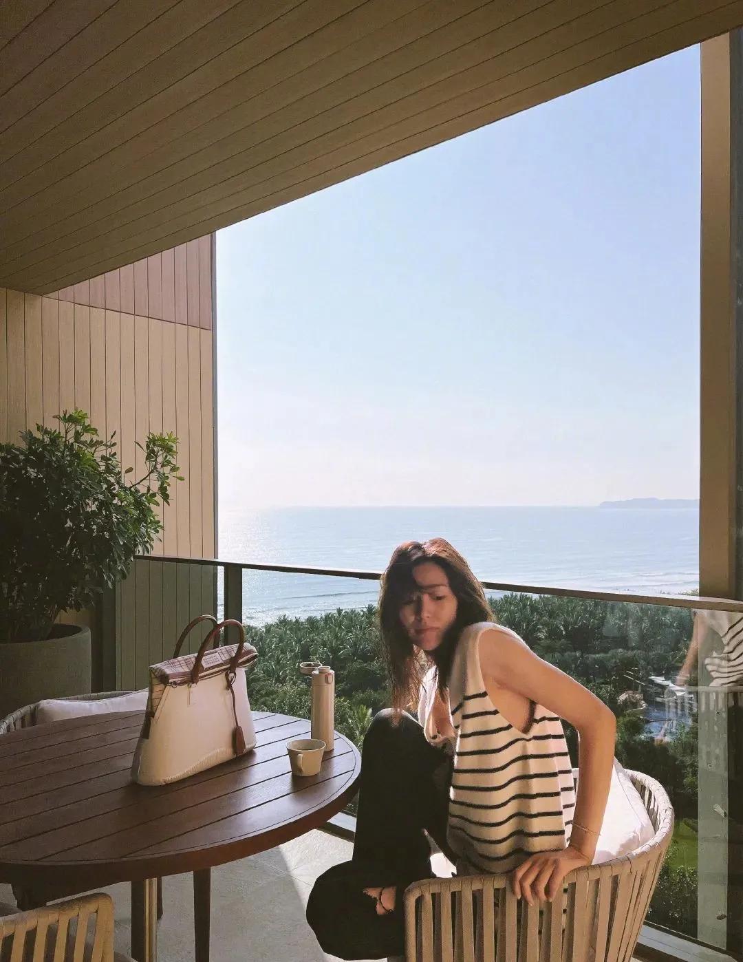 三款适合各种脸型的发型,大脸女生中长发烫发发型