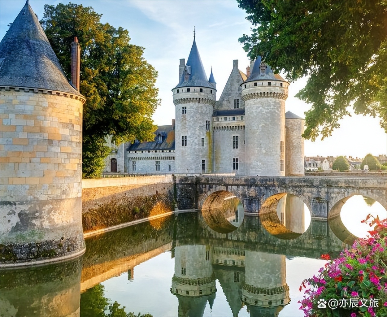 必去的法国旅游胜地,法国十大旅游景点视频