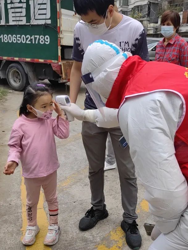 不管哪里人，都是福州人！抗疫一线来了“洋面孔”……