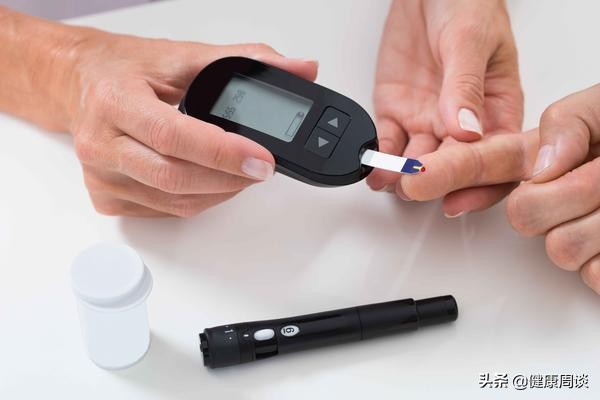 骨折饮食日常禁忌需要了解的几点,骨折患者的饮食四大误区患者须知