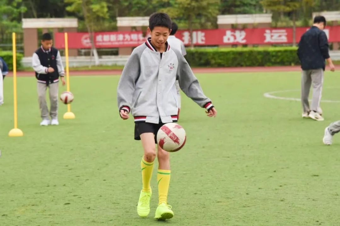 成都为明学校新津招生,新津为明学校可以学表演吗