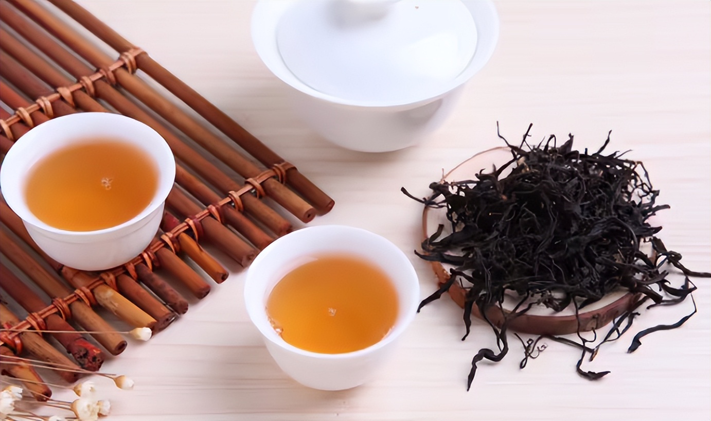 秋天喝绿茶还是喝青茶好,秋天如何泡绿茶喝最好喝